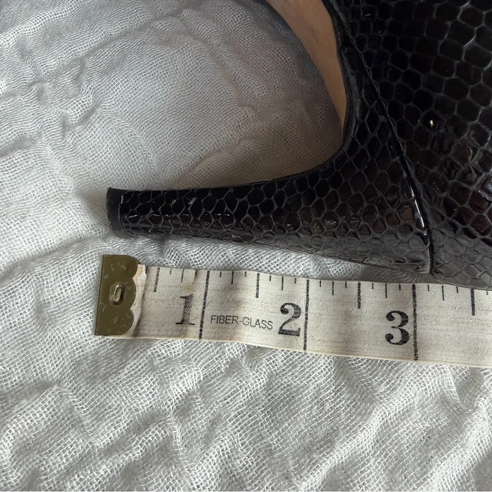 Stuart Weitzman Black Python Embossed Leather Peep Toe Heels 6.5